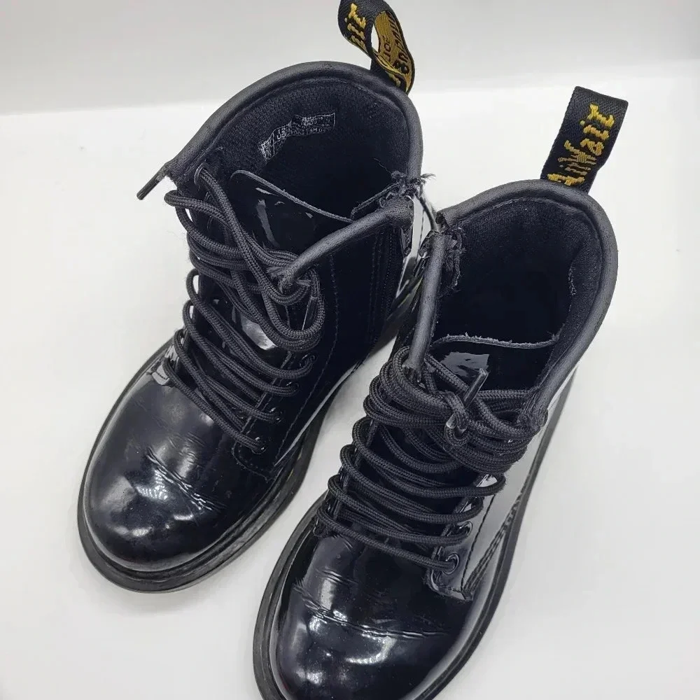 Dr. Martens pre loved